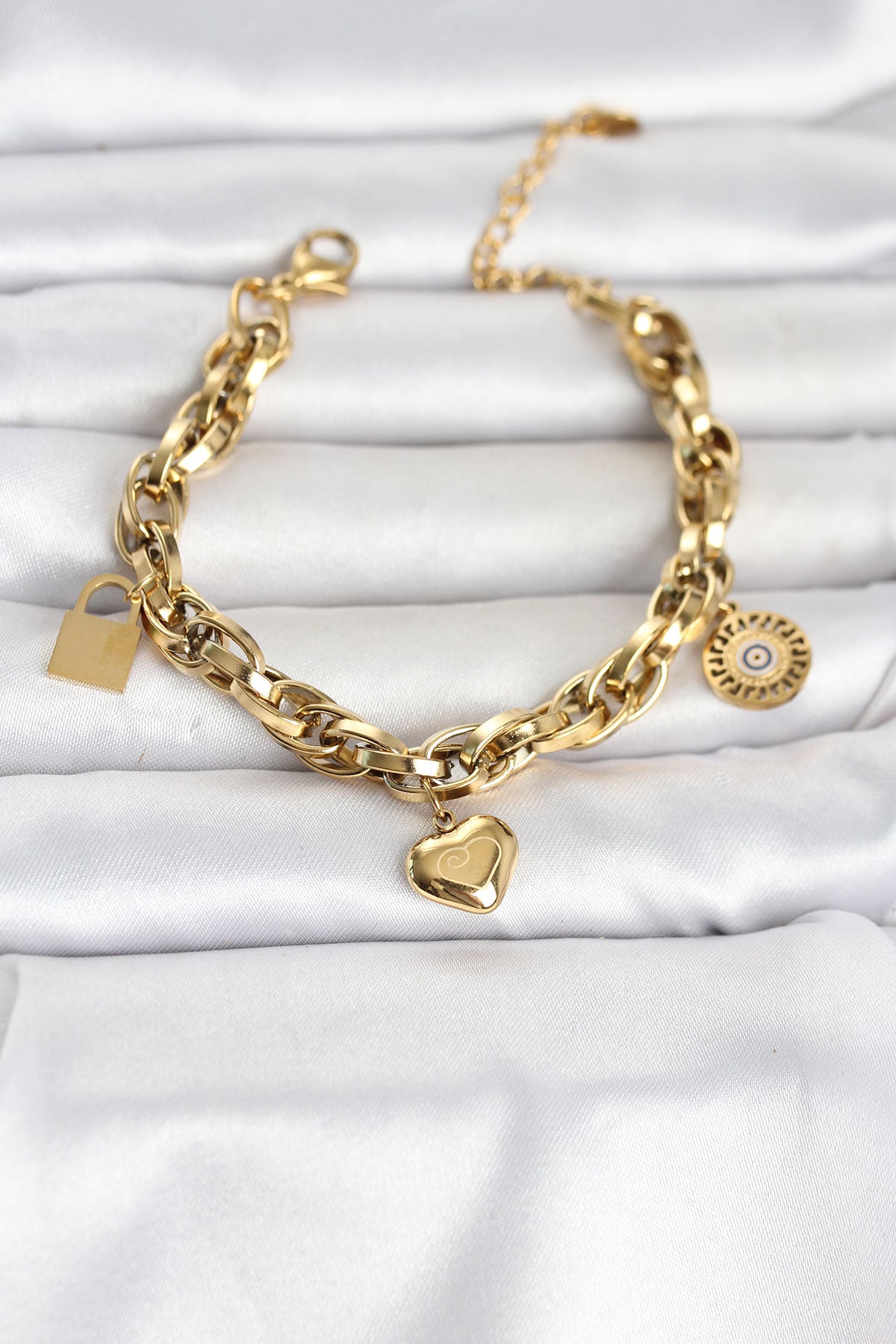316L Çelik Gold Renk Charmlı Kalın Burgu Model Kadın Bileklik