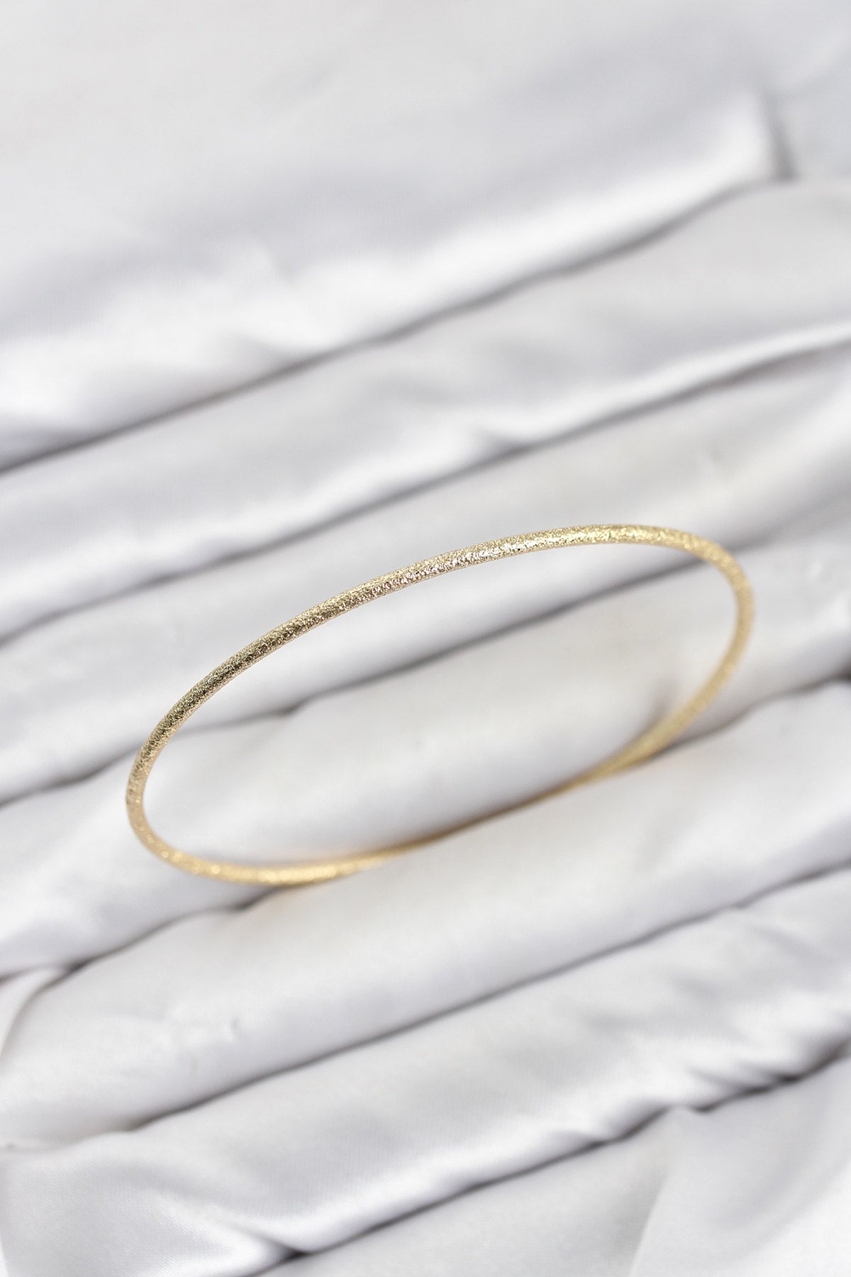 Gold Renk Simli Model 65 mm Bilezik